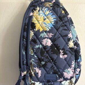 Vera Bradley-Sling- Blue Floral-EUC